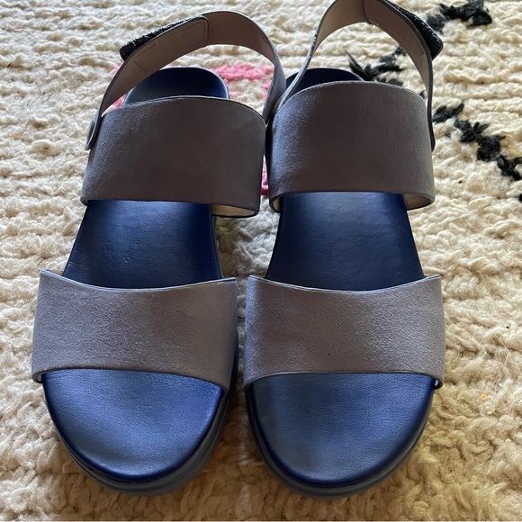 Dr. Scholl’s Platform Sandals - Picture 1 of 5